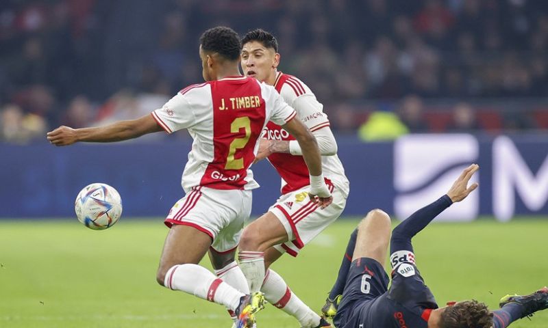 'Geen gelimiteerde transfersom voor Timber: Ajax zet in op 60 miljoen'