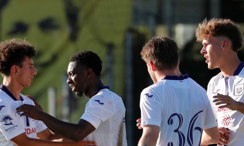 Amuzu en Stassin scoren in 0-5-oefenzege Anderlecht