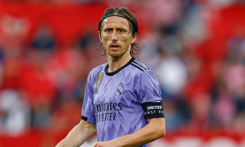 Modric (37) weerstaat Saudische lokroep en verlengt definitief bij Real Madrid