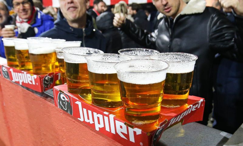 Mogelijk geen druppel alcohol meer in voetbalkantines: 'De doodsteek'