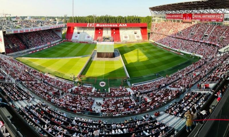 Antwerp komt met stevig statement over stadionimpasse: 'Aasgieren komen erop af'