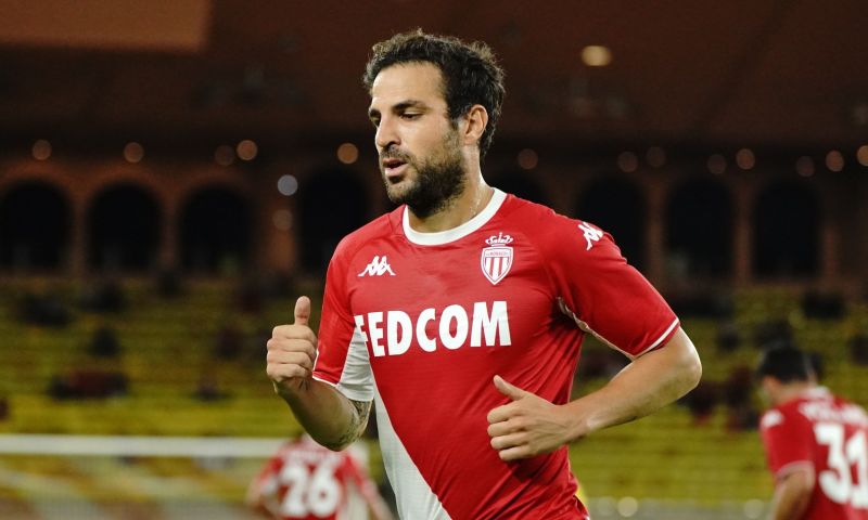 Een grootheid zwaait af: Fabregas (36) kondigt aan te stoppen met voetballen