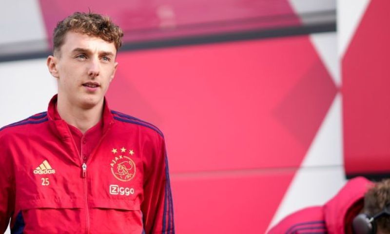 ‘Ik heb niet de arrogantie om te denken: ik kom van Ajax en ga hier even spelen'