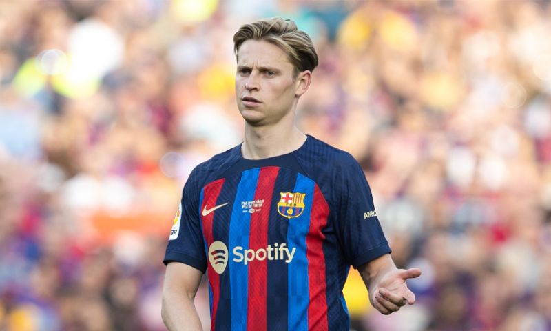 Buitenspel: Frenkie de Jong wordt vader, babybuik van verloofde al goed te zien