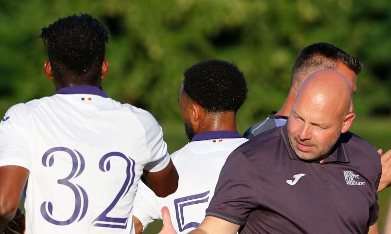 Anderlecht trekt met 27 op stage, mét Dolberg en Patris