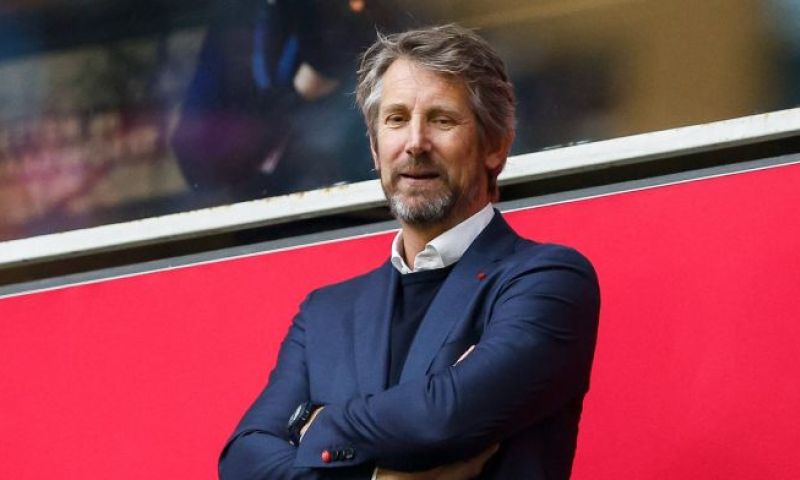 Ajax deelt Van der Sar-update: 'Toestand stabiel, maar nog steeds zorgwekkend'