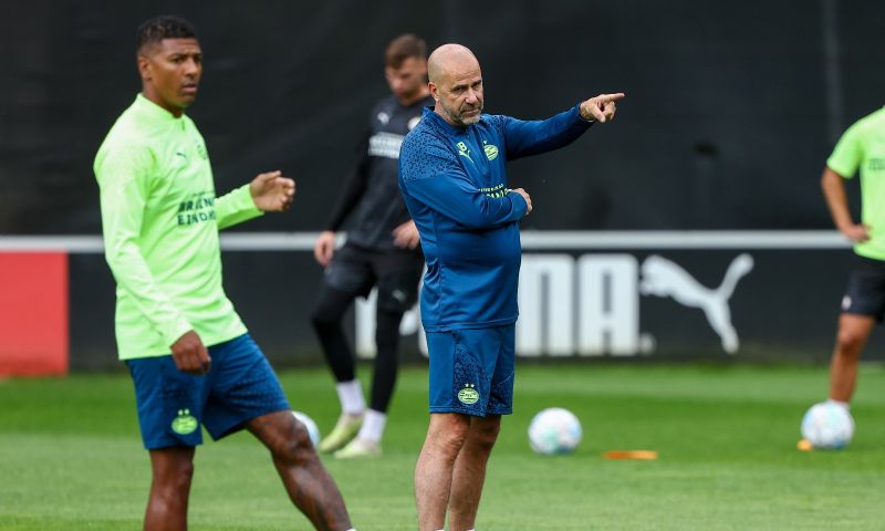 Bosz-tijdperk officieel begonnen: jeugdig PSV opent voorbereiding met nederlaag