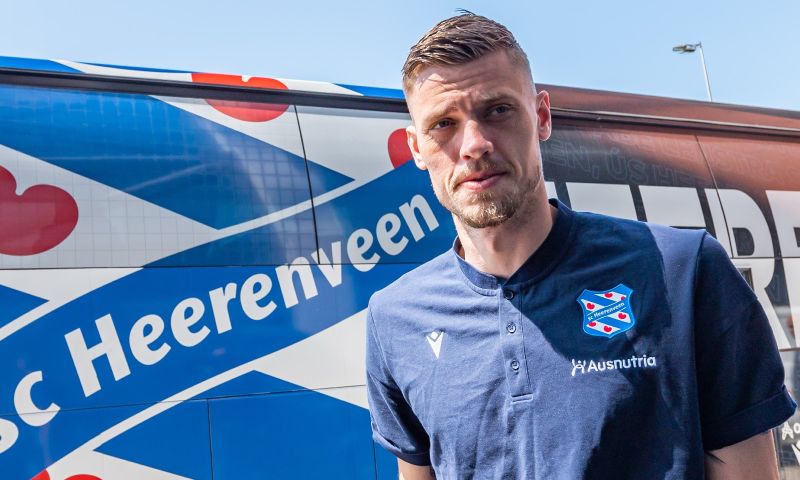 Noppert hoopt nog steeds op transfer: 'Dan ben ik de laatste die 'nee' zegt'