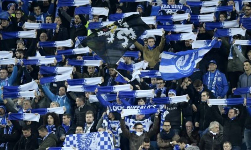 KAA Gent trekt op stage naar gevangenis: "Maakt indruk op de spelers"