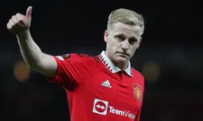 Thumbnail for article: 'Manchester United slaagt er niet in om Van de Beek in te zetten als ruilmiddel'