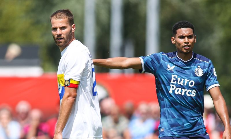 Nieuwkoop blikt terug tijdens oefenmatch met Feyenoord