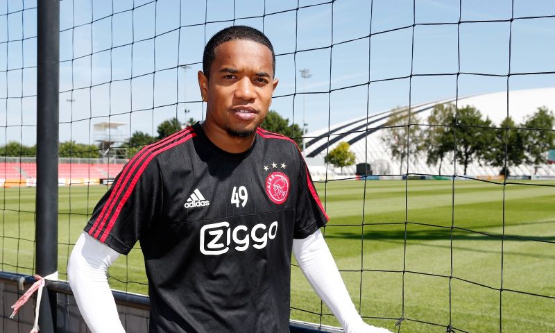 Ajax komt met bevestiging: Emanuelson keert terug naar Amsterdam