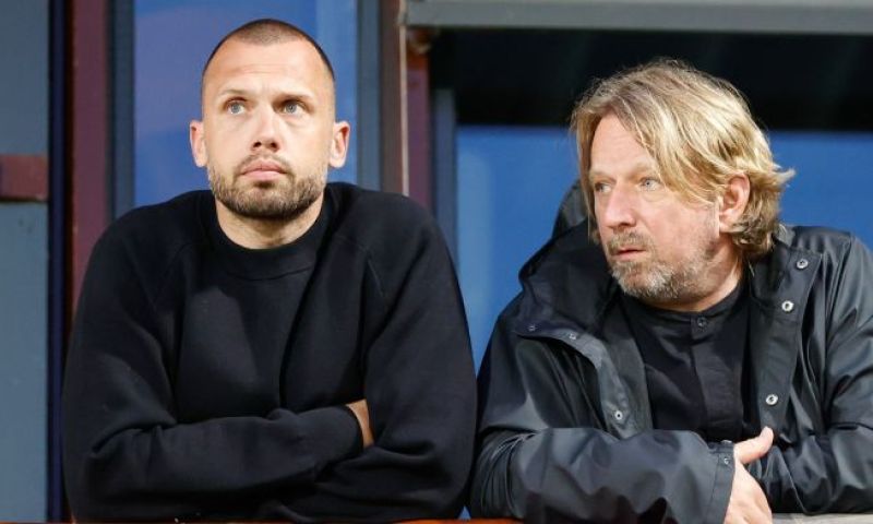 Heitinga wilde door als Ajax-assistent: 'Dat heeft Mislintat ook kapotgemaakt'