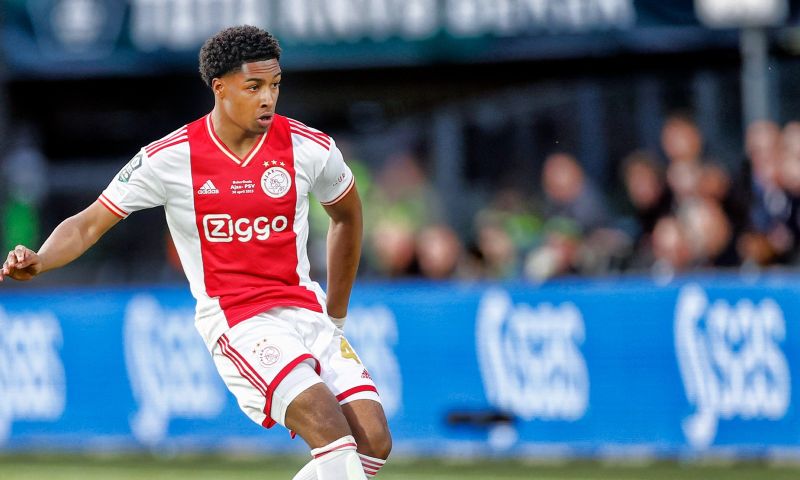 'Mislintat en Steijn vol vertrouwen: Ajax-talent (18) kan binnenkort bijtekenen'