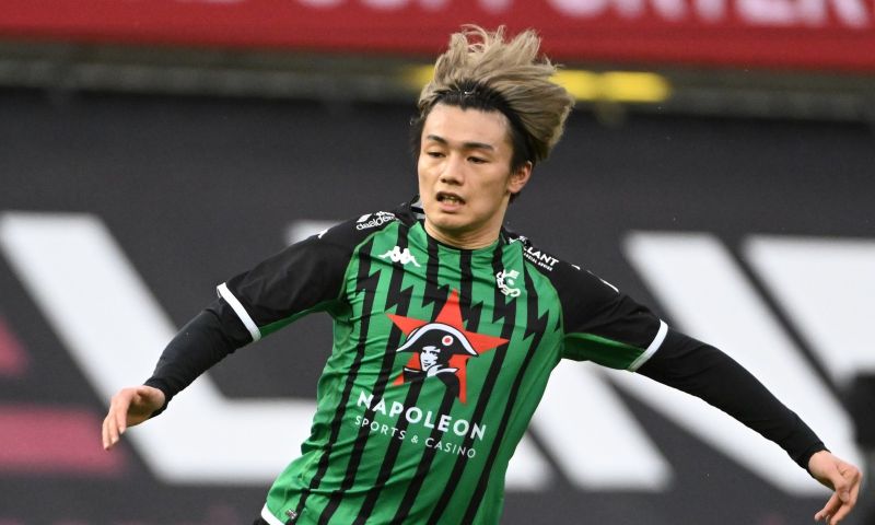 Feyenoord meldt zich in België voor Japanse goalgetter van 'tien miljoen euro'