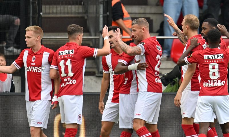 Antwerp komt met schrik vrij: Van Bommel heeft eerste prijs van seizoen al binnen