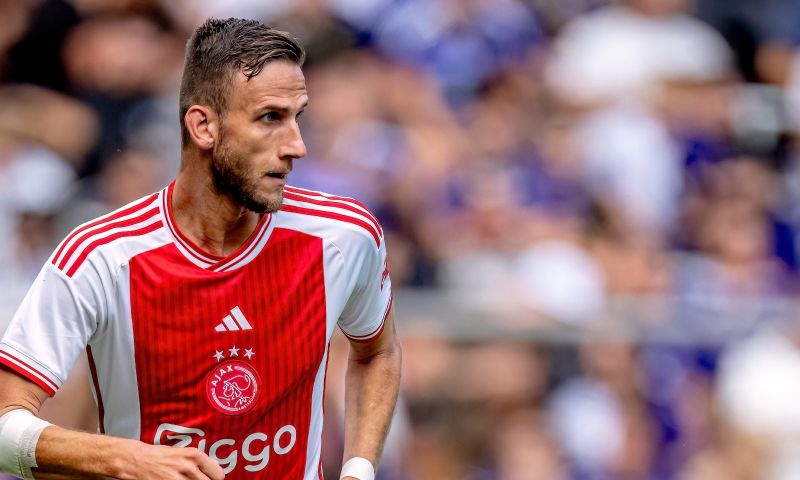 Van den Boomen tevreden met debuut Ajax