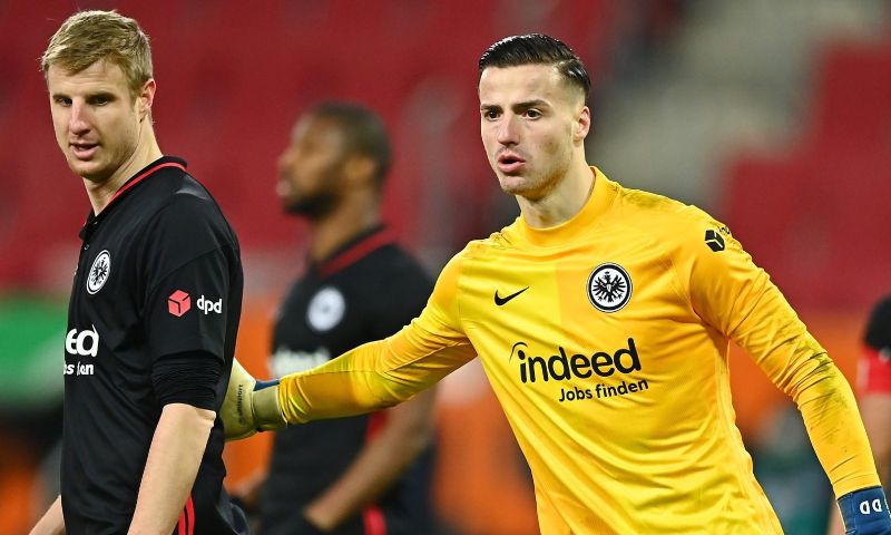 'Ajax mikt naast Olij ook op doelman van Frankfurt als back-up voor Rulli'