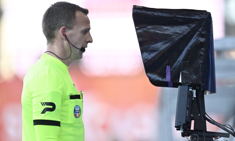 Slechte timing? ‘Belgische refs willen opslag en dreigen met staking'