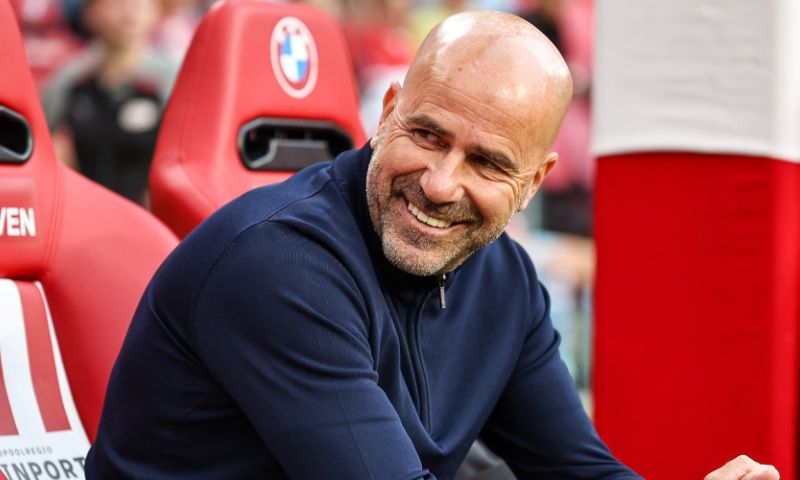 Bosz: 'Dat vind ik zo'n onbelangrijke en rare vraag, totaal oninteressant'