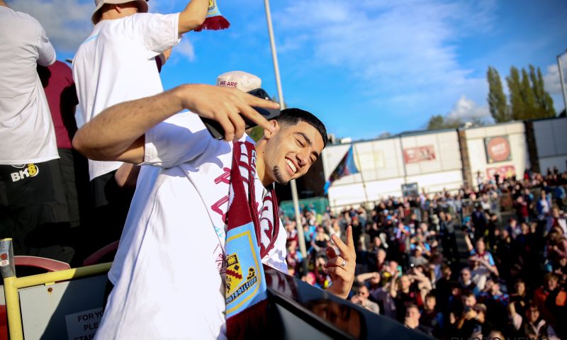 OFFICIEEL: Kompany en Burnley leggen Zaroury (ex-Charleroi) langer vast