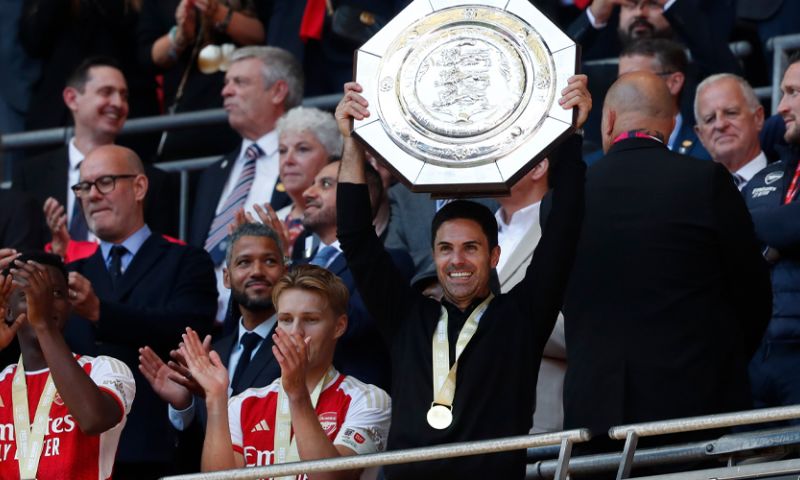 Arteta trots op Arsenal: 'Het geeft ons de honger om voor meer prijzen te gaan'