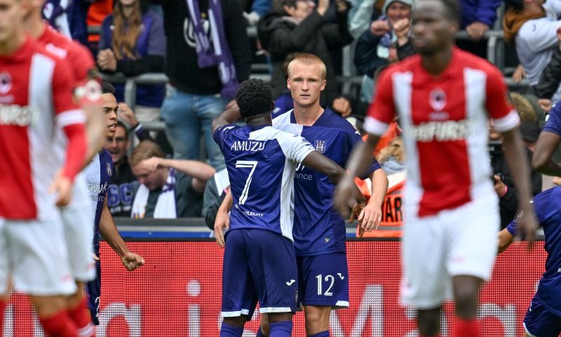 Dolberg bezorgt Anderlecht zege tegen Royal Antwerp 