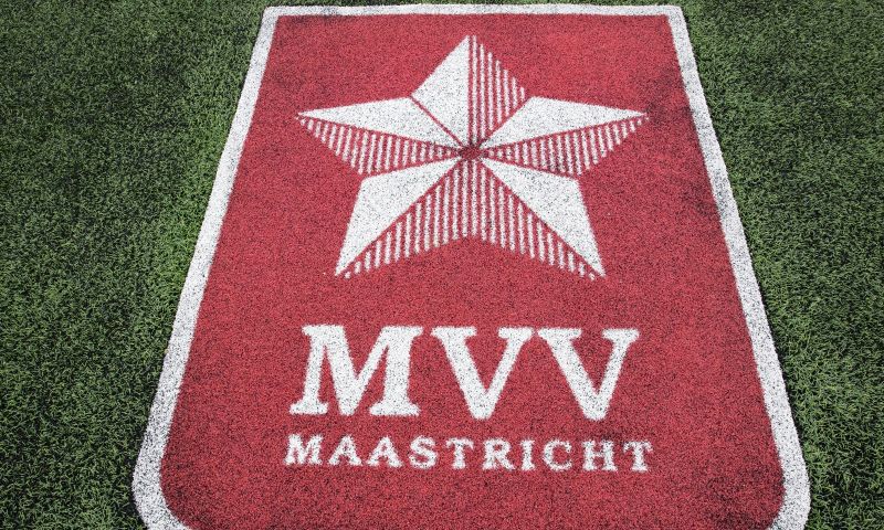 Kunstgras in Maastricht weer afgekeurd: wedstrijd moet worden uitgesteld