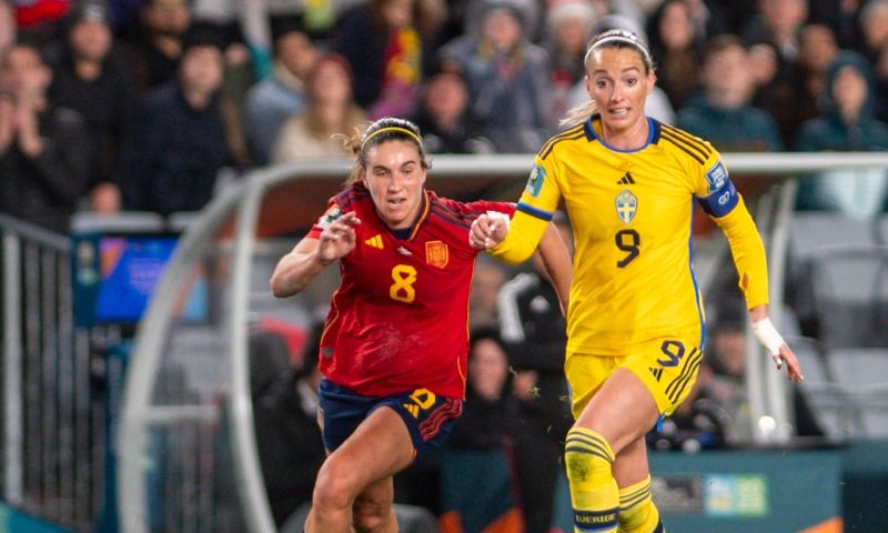 Spanje verslaat Zweden en is door naar WK-finale