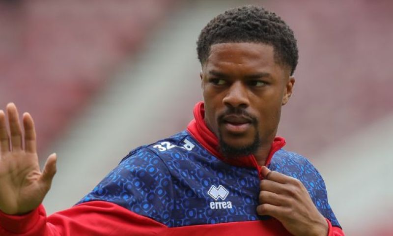 'Kwestie van tijd voor Ajax Akpom presenteert: spits doorstaat medische keuring'