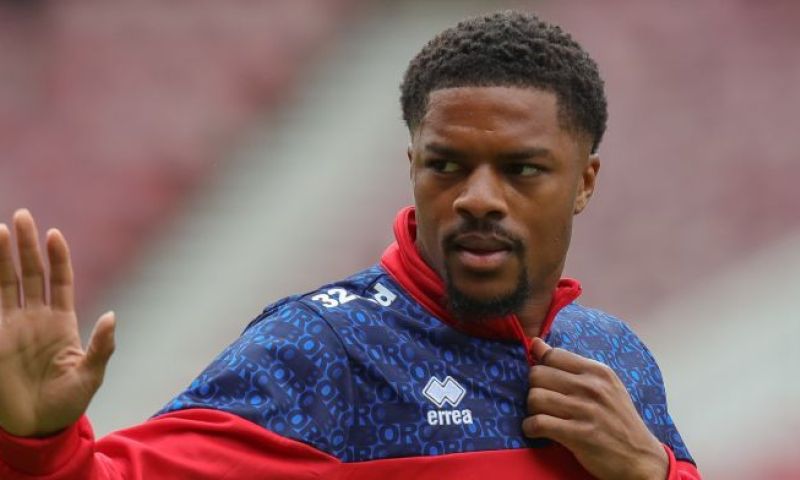 Akpom doorstaat medische keuring van Ajax