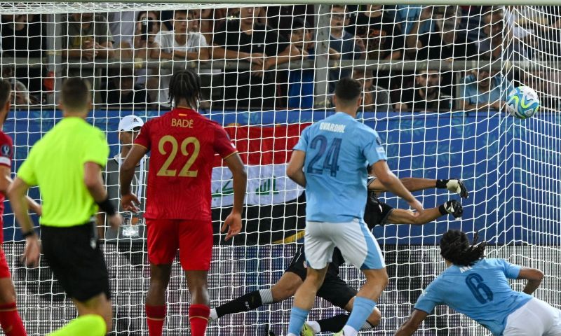 Gudelj mist, City juicht: Guardiola legt beslag op Europese Supercup tegen Sevilla