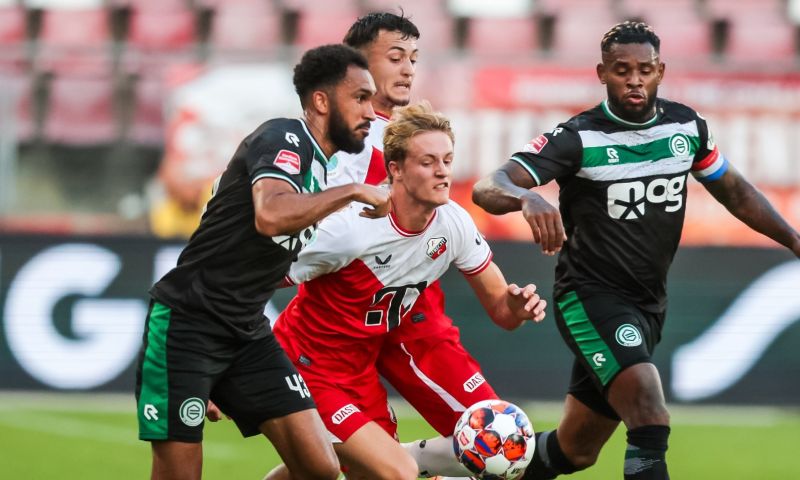 FC Groningen lijdt eerste seizoensnederlaag, De Graafschap verslaat Jong Ajax