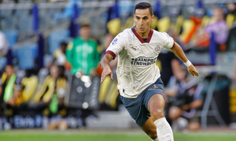 El Ghazi overweegt bij PSV te blijven