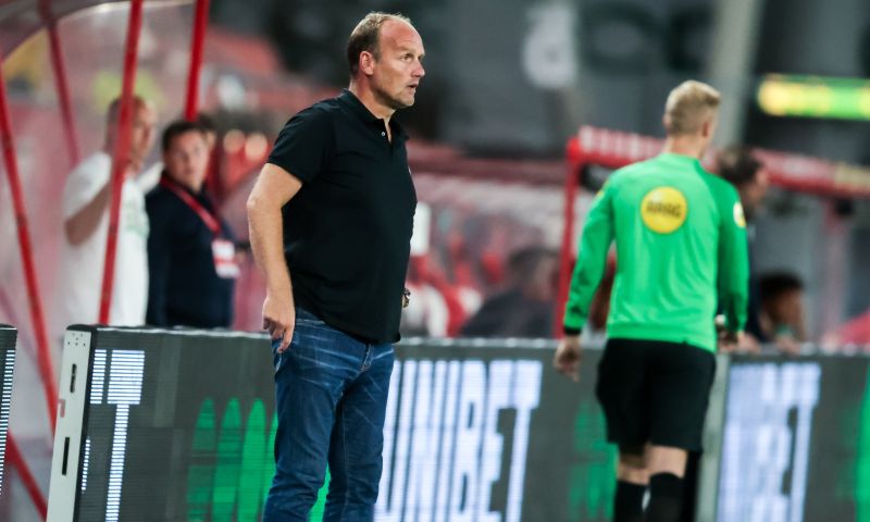 Dick Lukkien geïrriteerd na Jong FC Utrecht - FC Groningen