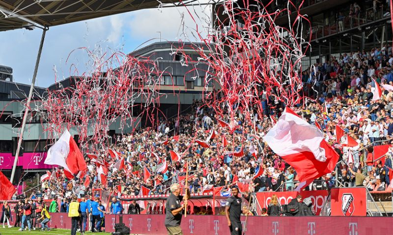 FC Utrecht heeft jong talent binnen: Zois Karargyris tekent contract in Domstad