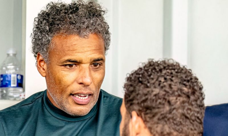 Van Hooijdonk voorlopig niet bij Ajax voor ESPN: 'Geloofwaardigheid aangetast'