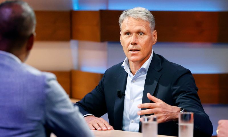 Van Basten ziet zwakke plek van PSV: 'Lijkt alsof hij stijf staat van de zenuwen'