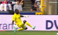 Thumbnail for article: BEKIJK: Koffi gaat er tot twee keer toe stevig in met vliegende tackle