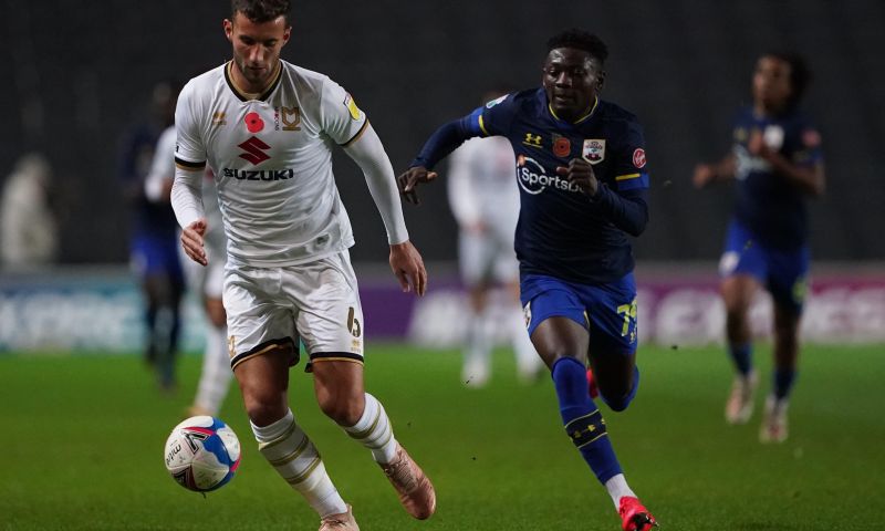 ‘Standard werd genoemd, maar Cercle Brugge haalt Olaigbe (ex-Anderlecht)’