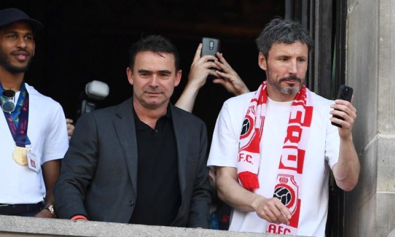 LIVE: Van Bommel met Antwerp op bezoek bij Union Sint-Gillis