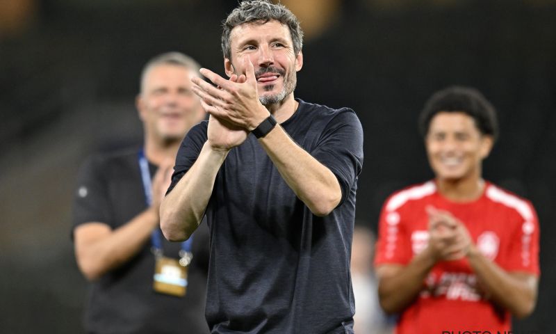 'Antwerp verlengt contract van trainer Van Bommel tot en met zomer 2025'