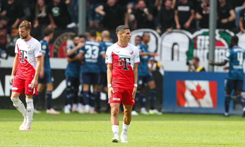 Cynisme bij FC Utrecht-aanhang na nederlaag: 'Volgend jaar de derby aller tijden'