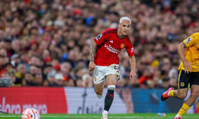 Ex-partner Antony (Man Utd): 'Hij stal mijn paspoort, wilde me vermoorden'