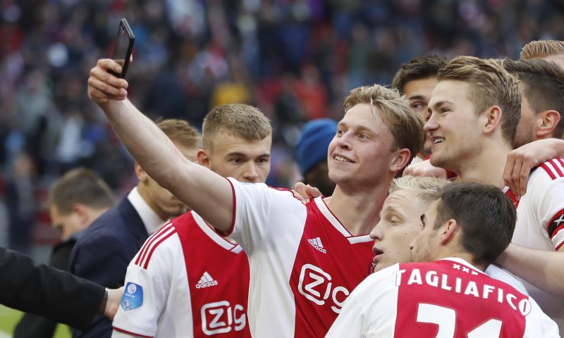 Ajax heeft op één na beste transferbalans in de wereld