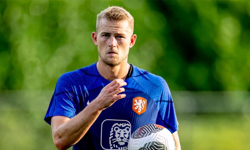 De Ligt blij met concurrentie bij Bayern: 'Dat vind ik echt geweldig'