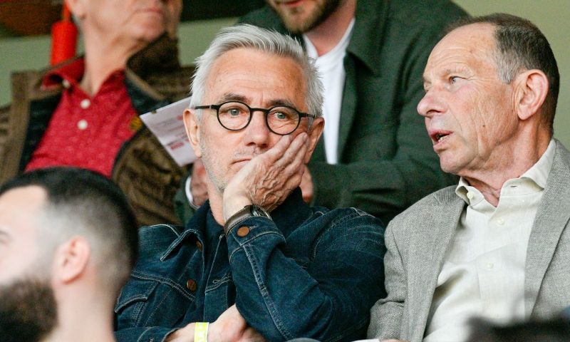 Van Marwijk over gebrek aan vastigheid: 'Je spelers gaan dat ook voelen'