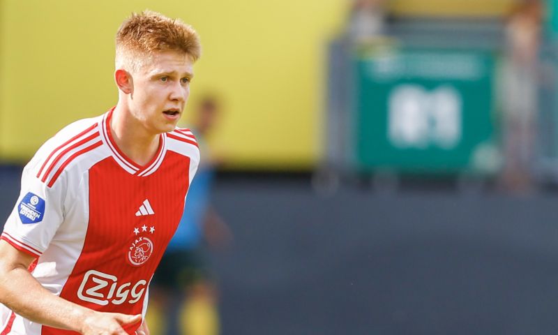 'Vijf spelers zeker van plek bij Ajax, op overige zes posities strijd open'