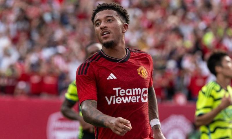 Manchester United hakt knoop door met statement: Sancho wordt uit selectie gezet