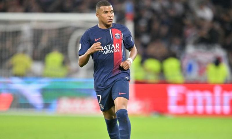 PSG krijgt gevoelige tik van Nice ondanks dubbelslag Mbappé